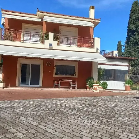 Nightflower Affittacamere 3*