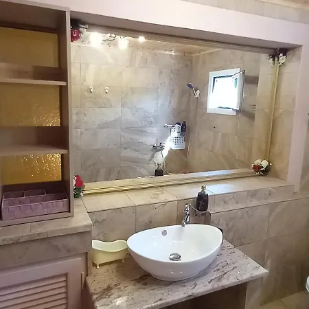 Nightflower Sami (Kefalonia)